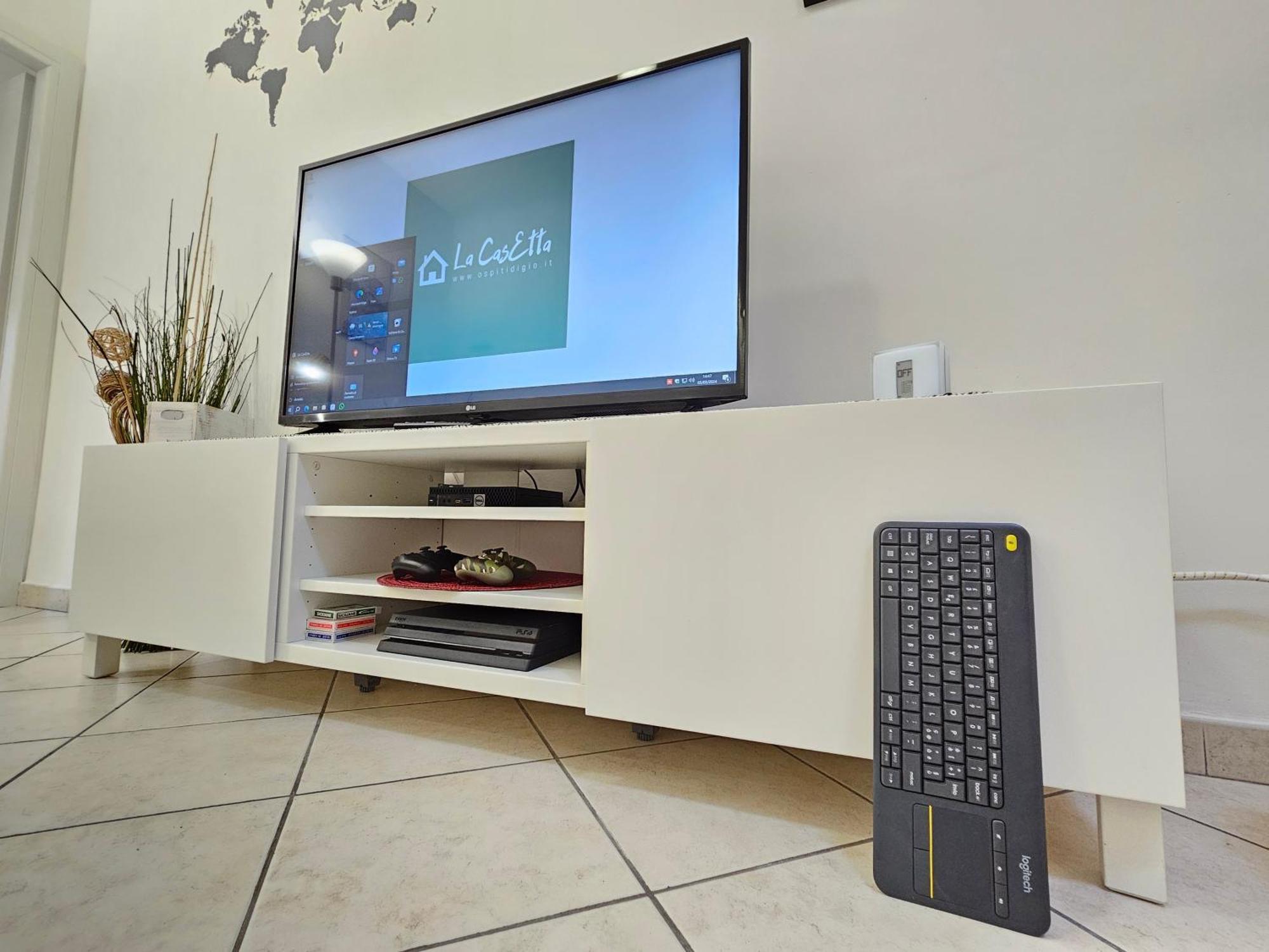 La Casetta Bilocale Centrale Con Terrazza Parkfree Wifi Minipc Ps4 Ac เยซี ภายนอก รูปภาพ